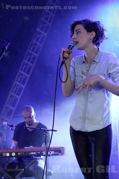 MATHILDE FORGET - 2014-06-27 - PARIS - Hippodrome de Longchamp - 